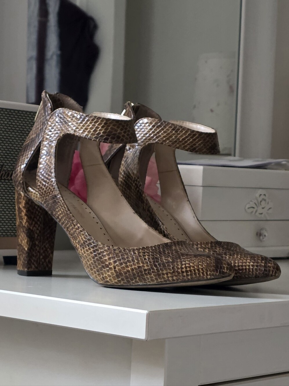 Vintage Adrienne Vittadini Faux Snake Skin Ankle Pumps Size 7M